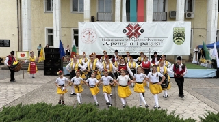 Фолклорен фестивал “Среща в Тракия“, гр. Първомай
