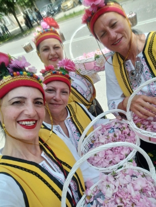 Шествие на Празника на Розата