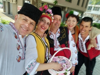 Шествие на Празника на Розата